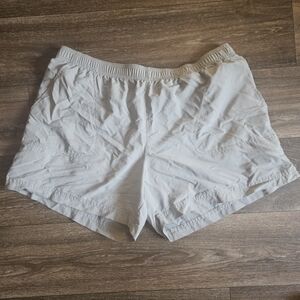 Columbia Gray Shorts XL
